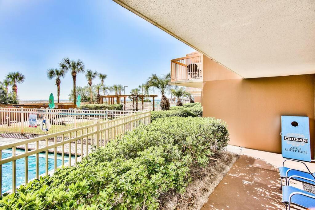 Pelican Beach Resort-Walkout Unit-On The Beach Destin Bagian luar foto