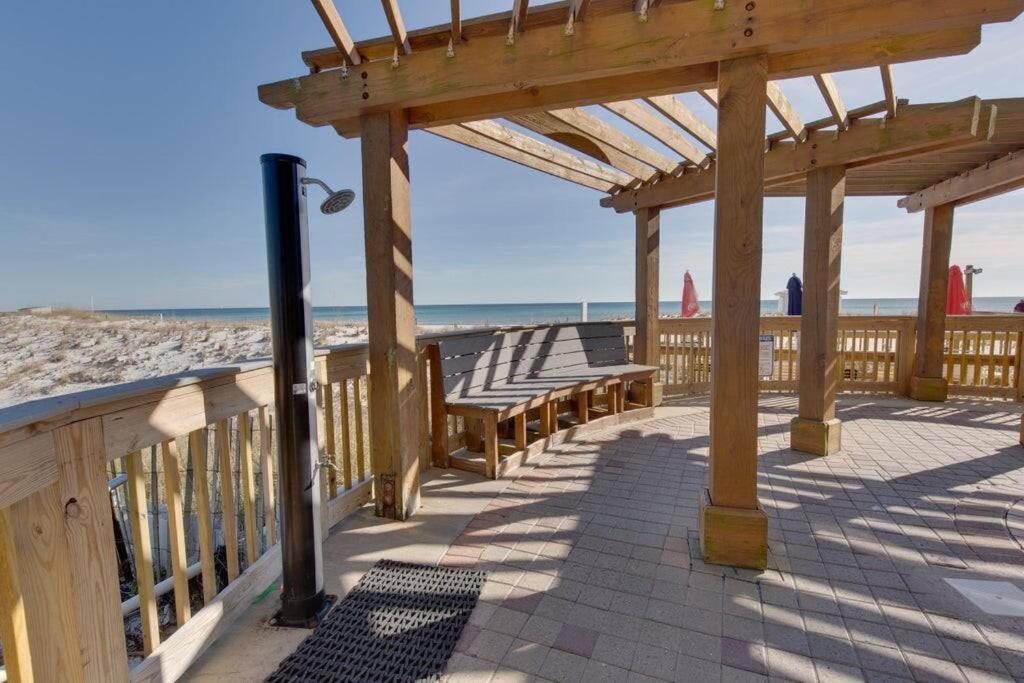 Pelican Beach Resort-Walkout Unit-On The Beach Destin Bagian luar foto