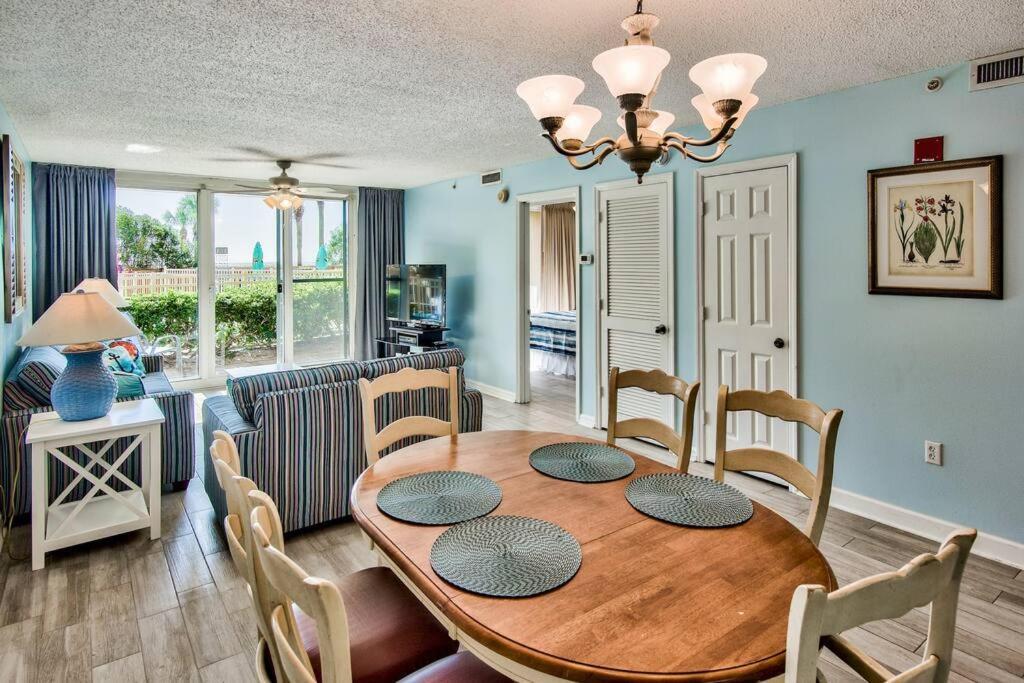 Pelican Beach Resort-Walkout Unit-On The Beach Destin Bagian luar foto