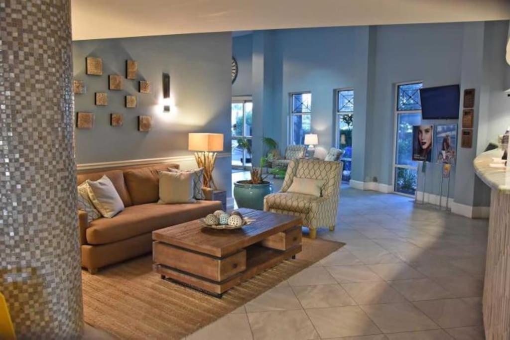 Pelican Beach Resort-Walkout Unit-On The Beach Destin Bagian luar foto