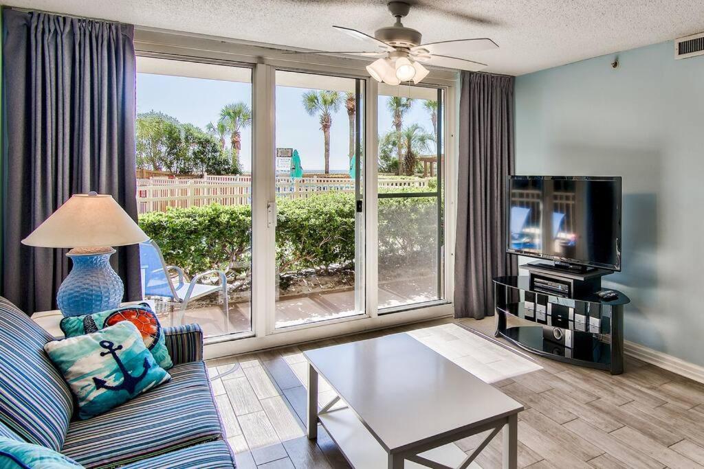 Pelican Beach Resort-Walkout Unit-On The Beach Destin Bagian luar foto