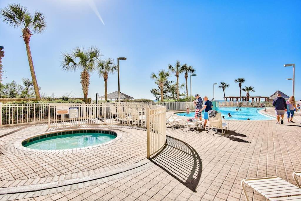 Pelican Beach Resort-Walkout Unit-On The Beach Destin Bagian luar foto