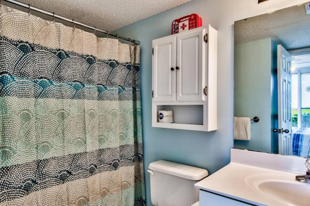 Pelican Beach Resort-Walkout Unit-On The Beach Destin Bagian luar foto